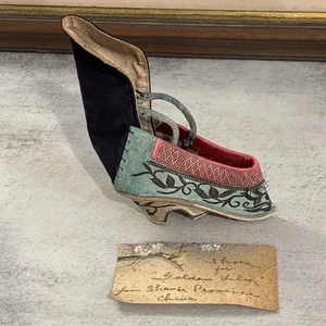 Antica scarpa di loto della provincia di Shansi Cina - Foto 1 di 12