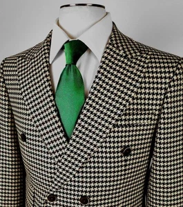 Houndstooth Double Breasted 40S Ivory Sport Coat w/ Green & Red Dual Vents - Picture 1 of 7
