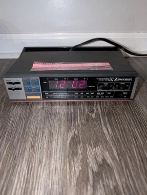 Vintage Emerson RK5000 Under Cabinet Mount AM/FM Clock Radio AC Outlet TESTED - Image 1 of 4
