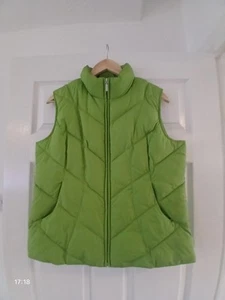 Per Una womans green zipup funnel neck Lightweight padded gilet sz M 12 approx - Picture 1 of 5