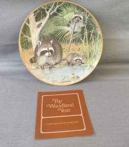 The Woodland Year, Curious Raccoons at an April Pond, Collector Plate 1981 - Picture 1 of 10