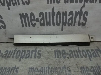 86-93 MERCEDES W124 原始设备制造商右乘客侧前角旋转灯 — 第 1/4 张图片