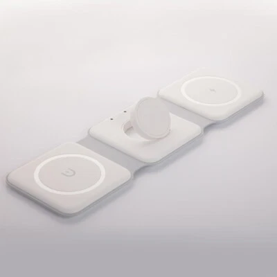 L&I 3-in-1 Wireless MagSafe Foldable Travel Fast charging station For iPhone - Image 1 of 4