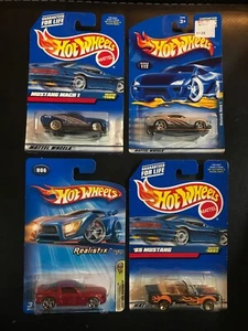 Hot Wheels Lote de (4) Tipos Mustang!! Todos diferentes 1998 2000 2004 - Imagen 1 de 12