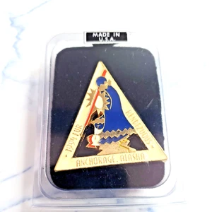 1994 Alaska Pelz Rendezvous Sammler Pin, Made in USA Neu im Etui - Bild 1 von 5