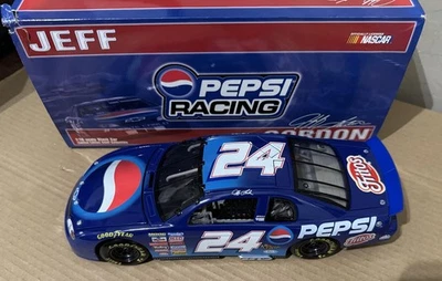 1999 Jeff Gordon Pepsi pintura padrão escala 1:18 carro de ação ARC 1 de 2508 - Imagem 1 de 4