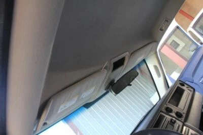 Viseira solar esquerda driver sem iluminação compatível com 06-10 COMMANDER 493323 - Imagem 1 de 4