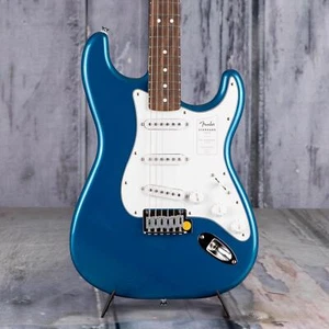 Fender Standard Stratocaster, Aqua Marine Metallic - Picture 1 of 7
