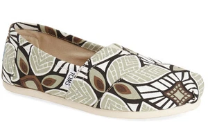 NEW TOMS Women Classic Print Abstract Canvas Slip-On Ballet Flat Taupe US 6/36.5 - Picture 1 of 11