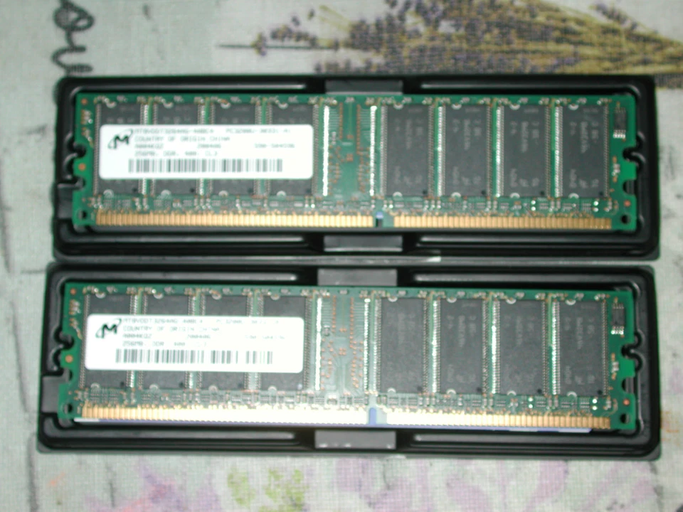 Kit memory DDR2 256 MB x 2 PC3200 CL3 - Imagen 1 de 1