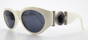GIANNI VERSACE Sunglasses Vintage 90er Oval weiß Medusa 617/B COL 85N Etui - Picture 1 of 14