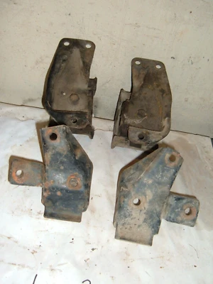 GM 1965-1972 CHEVROLET CAMARO? 6 CYLINDER MOTOR ENGINE FRAME MOUNTS  #3866247 - Image 1 of 4