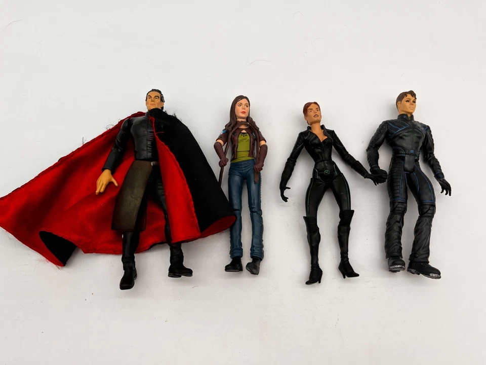 Figuras de acción de la película Marvel X-Men de 6" Cíclope ~ Pícaro ~ Jean Grey ~ Magneto Foto 1 de 4