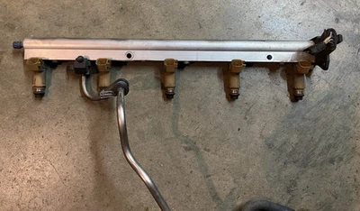 04-11 2006 沃尔沃 S40 V50 燃油铁路带连接器 2.4L 非涡轮测试 — 第 1/4 张图片