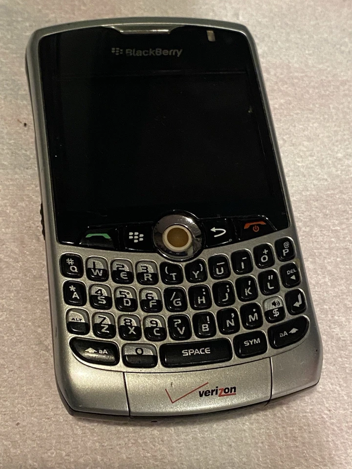 Blackberry Curve 8330 RBU20CW Smartphone Verizon As Is - Image 1 of 4