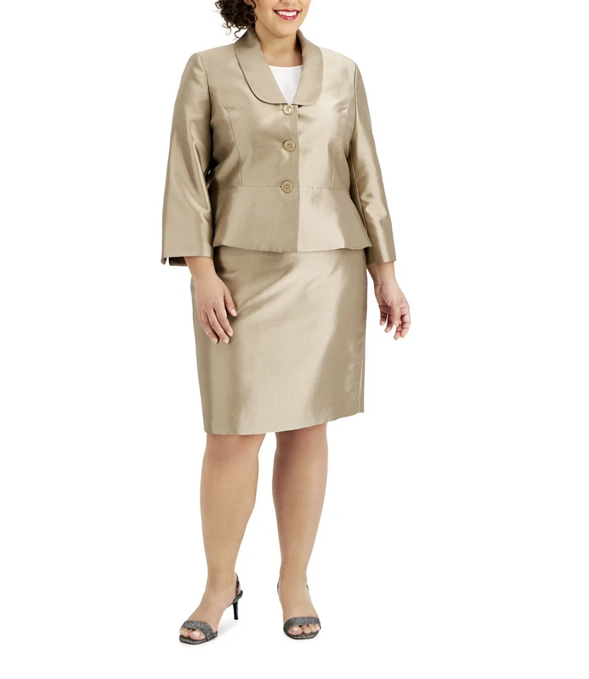 Traje de falda de negocios Le Suit Plus de tres botones dorado suave Foto 1 de 1