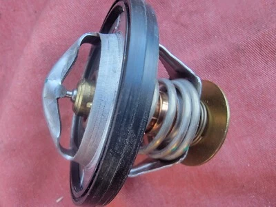 Nuevo 2004-2018 Dodge, Ram, Jeep, Chrysler 5.7 HEMI V8 termostato de motor de gasolina, fabricante de equipos originales Foto 1 de 4