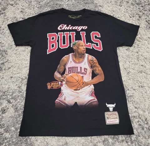 Mitchell & Ness Dennis Rodman Chicago Bulls Stat T Shirt Men S/Medium Nostalgia Cover