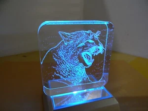TIGER - Crystal Glass 3D Laser Etched Prism Paperweight #6 - Picture 1 of 6