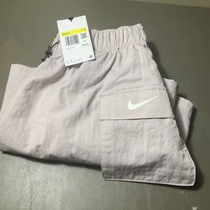 NWT Nike Women's Woven High Rise Cargo Shorts Platinum Violet Loose Fit Sz S $52 - Picture 1 of 14