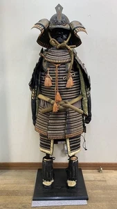 Armatura giapponese Yoroi Kabuto Samurai retrò vintage set completo grandezza naturale antico - Foto 1 di 10