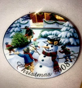 Weihnachtsteller 2008 "WINTER MEMORIES" 22KT GOLDRAND RICHARD COWDREY 8" Avon - Bild 1 von 6