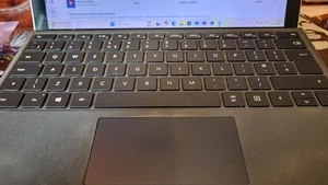 Microsoft Surface PRO 4, Intel I5-6300U, 8GB RAM, 240NVME, Win11 - Picture 1 of 12