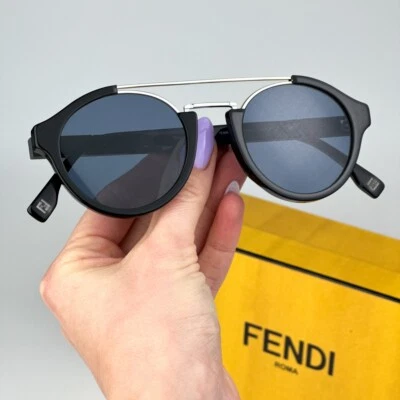 Fendi Women Sunglasses Black Blue Round FE40058U 01V BRAND NEW - Image 1 of 4