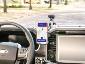 Téléphone pare-brise WeatherTech - 8AWF9 - Photo 1 sur 7