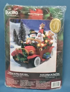 Bucilla Weihnachtsmann Oldtimer Filz Weihnachten Set mit Beleuchtung 85329 - Bild 1 von 2
