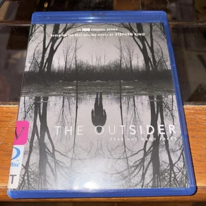 The Outsider (Blu-ray, 2020) Ex library with discs in good condition - Bild 1 von 2