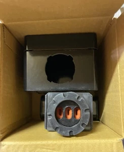 NVENT THERMAL 447379-000 T-100 Splice and Tee Connection Kit Raychem T100 - Foto 1 di 3