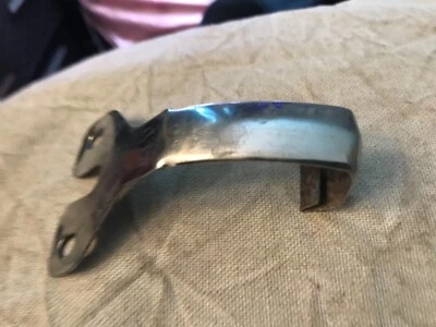 Ford Victoria 1951 barra de parrilla superior delantera divisor central moldura Foto 1 de 4