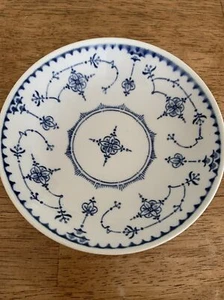 ROYAL China Delft Modern 5 1/2” piastra scanalata blu 1 1/4” sottovetro profondo C 55 - Foto 1 di 5