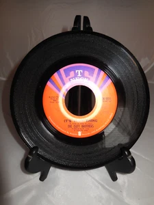 The Isley Brothers 45 Rpm Record    Its Your Thing /  Don't Give It Away - Picture 1 of 7