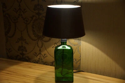 LED-Tischlampe aus einer echten Jägermeister Flasche Lampe Schirm Braun Rund - Bild 1 von 3