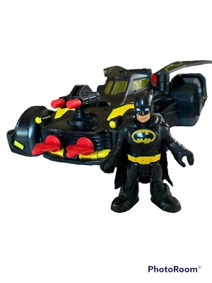 Fisher-Price Imaginext 2015 DHT-64, Batman con coche batimóvil DC Comics vehículo de juguete Foto 1 de 4