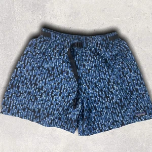 Pantalones Cortos De Colección Patagonia River Para Hombre Talla Grande Azul Estampado Abstracto Bañador - Imagen 1 de 5