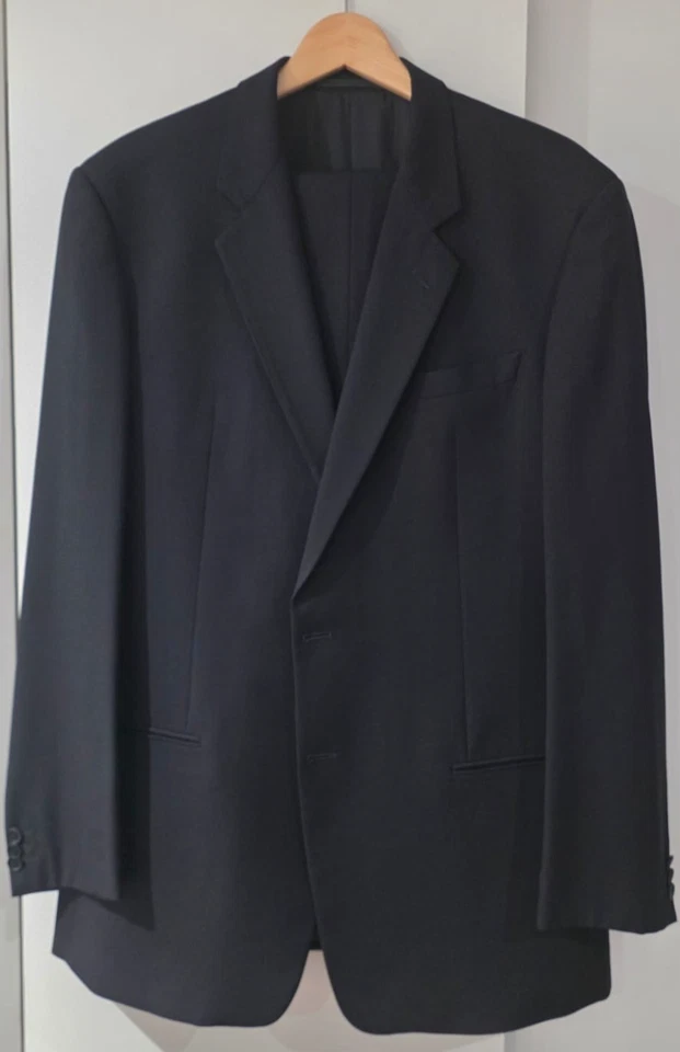 Giorgio Armani - Mens Vintage Black Vintage Suit. C48,W36L32. Worn, Excel. Cond. - Image 1 of 4