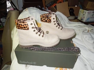 TIMBERLAND WOMEN'S SAFARI CHEETAH 6-INCH WATERPROOF BOOTS A2GY5 SIZE 7 NOS - Picture 1 of 16
