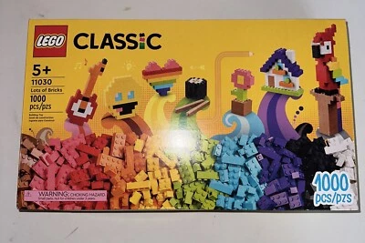 LEGO CLASSIC: Lots of Bricks (11030) - Image 1 of 4