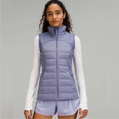 Colete Lululemon Down for It All Peri roxo tamanho 6 - Imagem 1 de 4