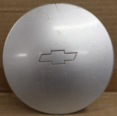 Tapacubos central Chevrolet Malibu 2000-2005 9593521 5097 3233 usado OEM Foto 1 de 3