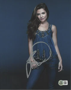 DANIELLA PINEDA SIGNED 'THE ORIGINALS' SIGNED 8x10 PHOTO ACTRESS BECKETT BAS COA - Picture 1 of 2