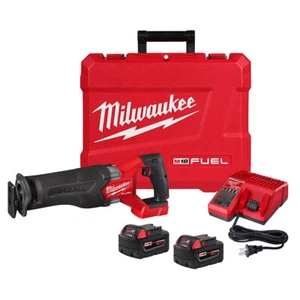 Kit de sierra de recetas de sierra de combustible Milwaukee 2821-22 M18 con baterías de 5,0 Ah - Imagen 1 de 7