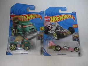 Pair of Hot Wheels Metro Unopened 1/63 - Picture 1 of 1