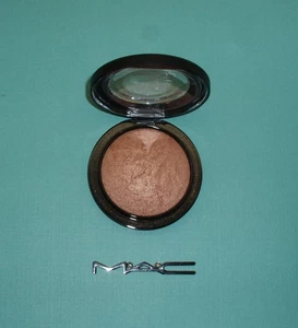 Mac Mineralize Skinfinish Powder Cheeky Bronze Soft Coral Golden Shimmer .35 oz - Picture 1 of 2