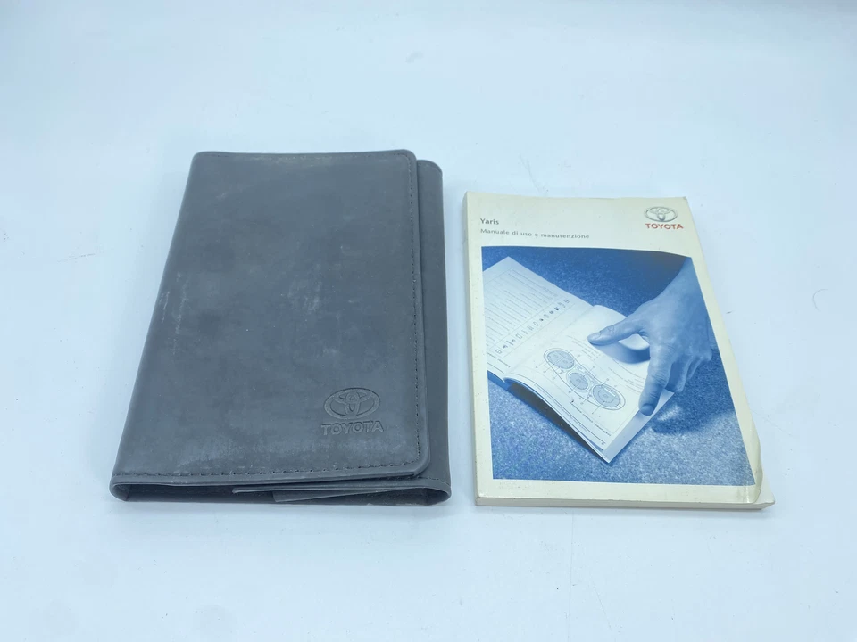 LIBRETTO USO E MANUTENZIONE TOYOTA YARIS 2005 ITALIANO ORIGINALE - Immagine 1 di 4