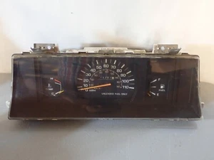 1984-1988 Toyota Pickup 4Runner Gauge Cluster, Works - Picture 1 of 11