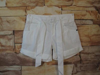 Shorts de algodão plissado branco Oakley com cinto US$ 48 - Tamanho 4 - Imagem 1 de 4